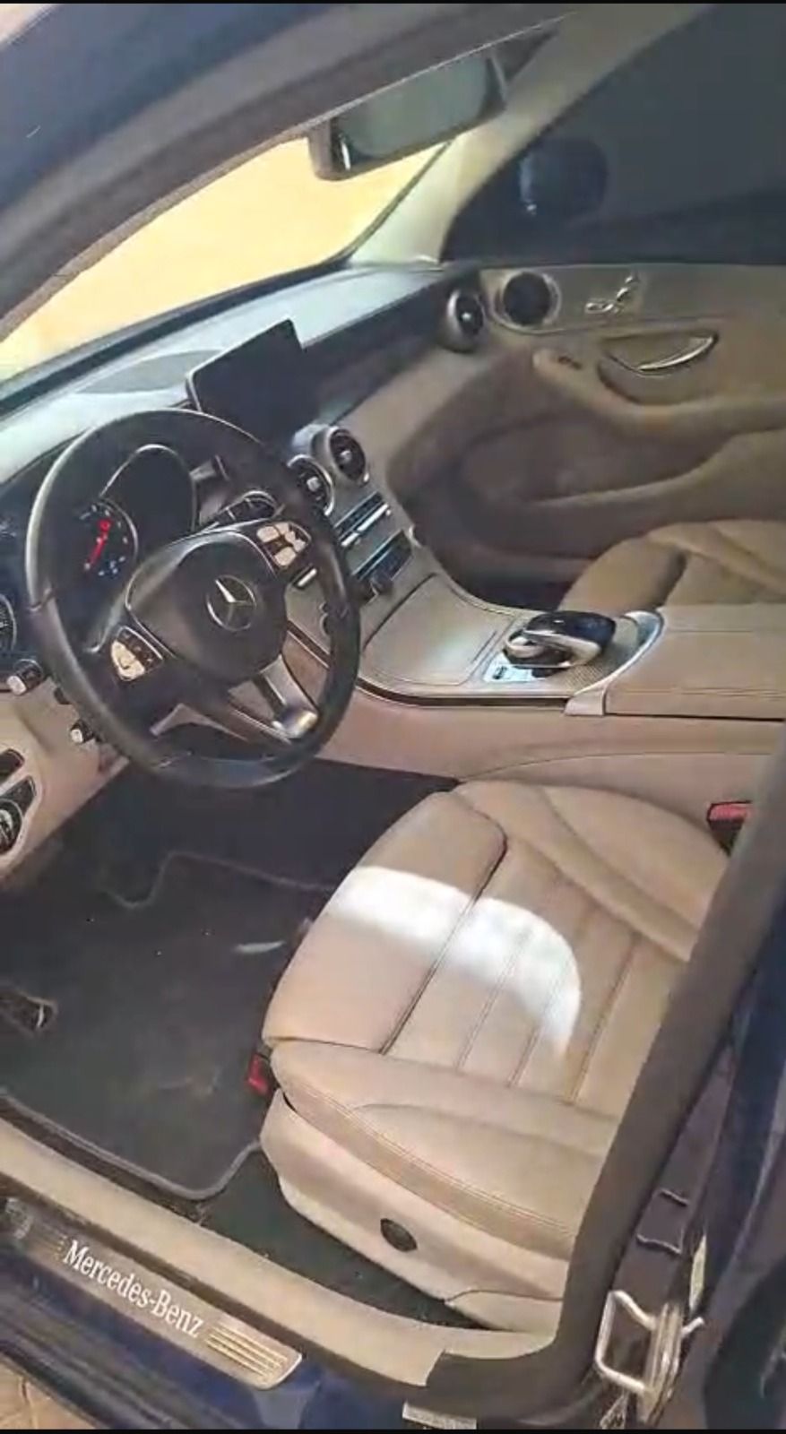 2017 Mercedes-Benz C-Class photo 2