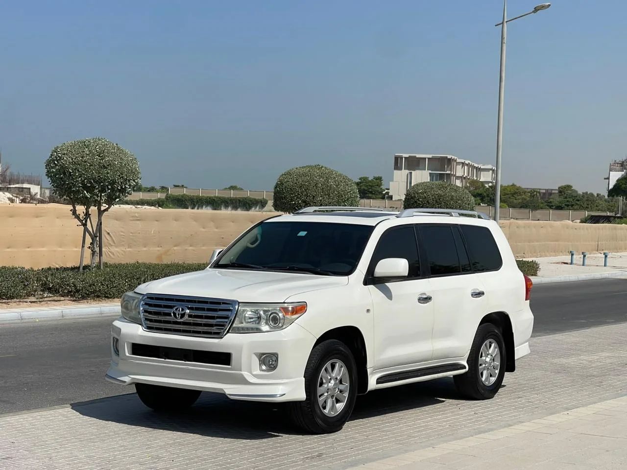 2008 Toyota Land Cruiser photo 2