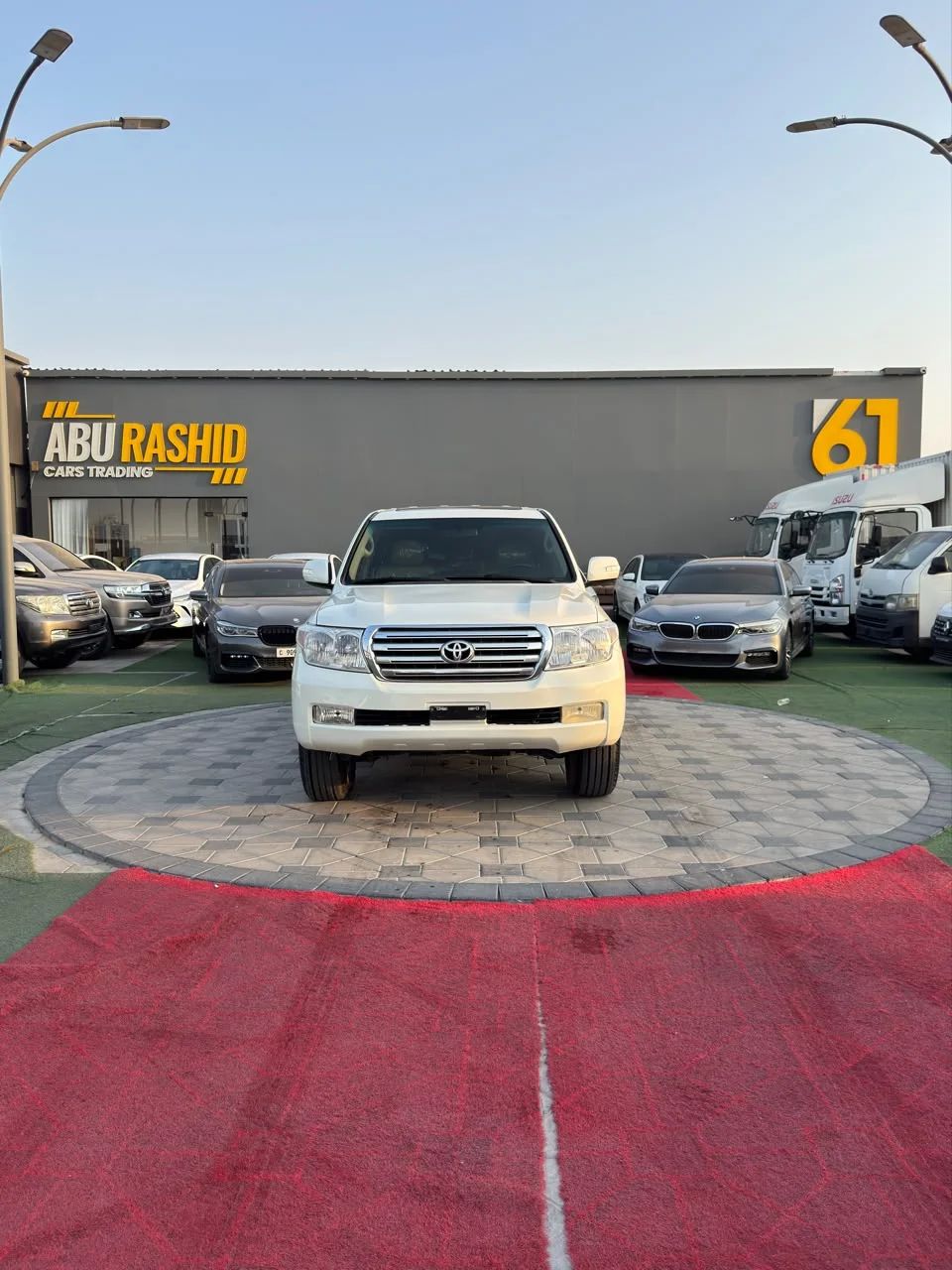 2010 Toyota Land Cruiser GXR V8 GCC Specs