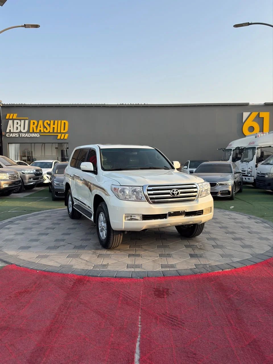2010 Toyota Land Cruiser photo 3