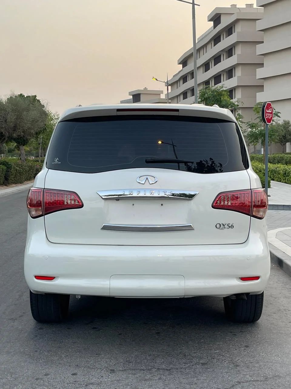 2012 Infiniti QX56 photo 5