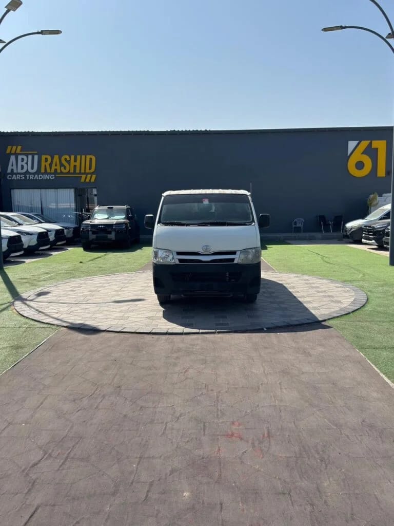 2012 Toyota Hiace GL GCC Specs