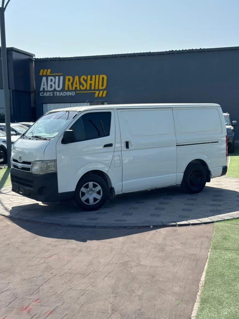 2012 Toyota Hiace photo 4