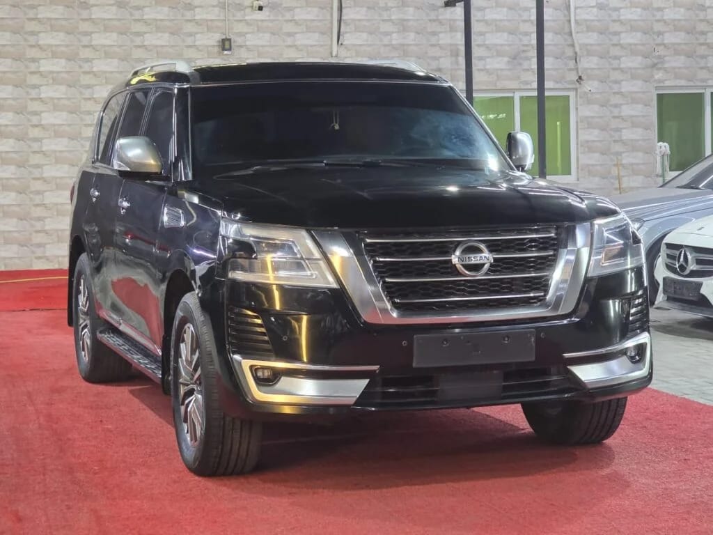 2013 Nissan Patrol photo 2