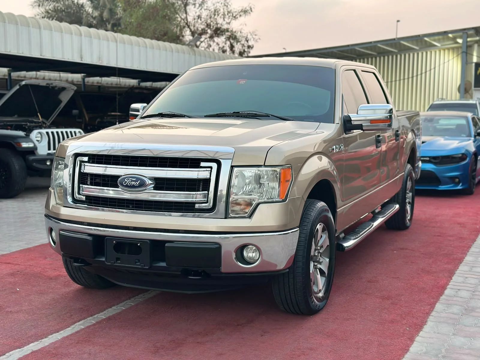 2014 Ford F-150 photo 3