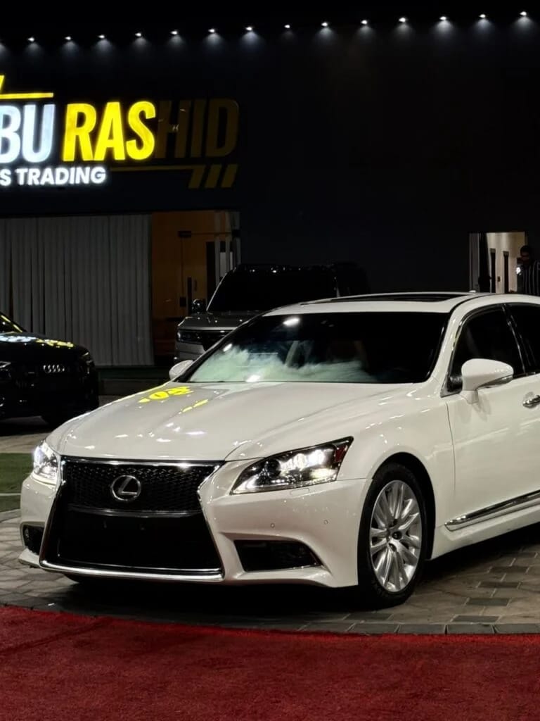 2014 Lexus LS 460 Luxury Sedan