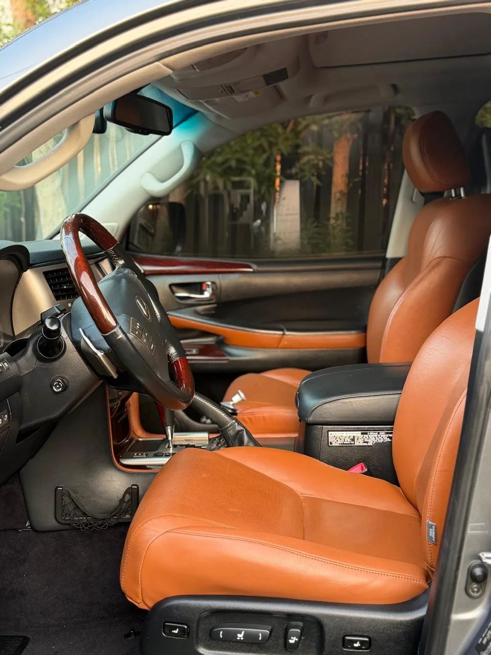 2014 Lexus LX photo 5