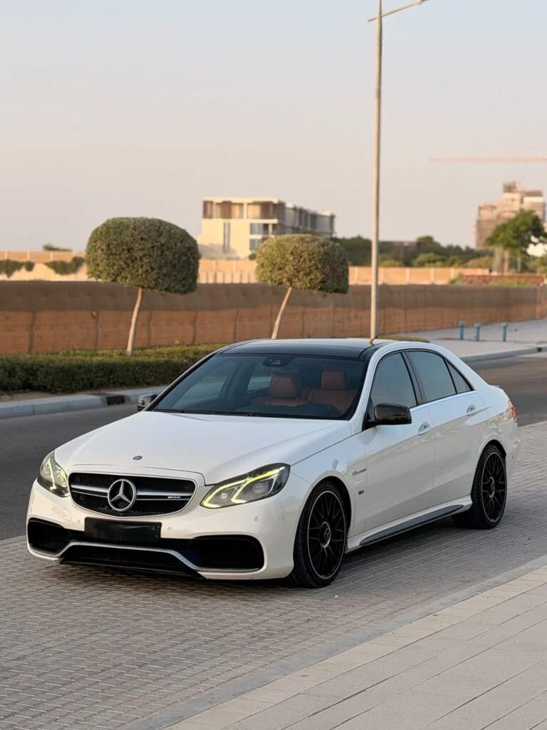 2014 Mercedes-Benz E-Class photo 2