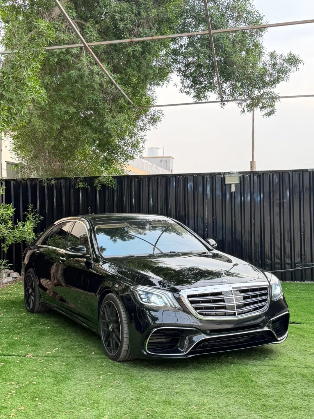 2014 Mercedes-Benz S-Class photo 3