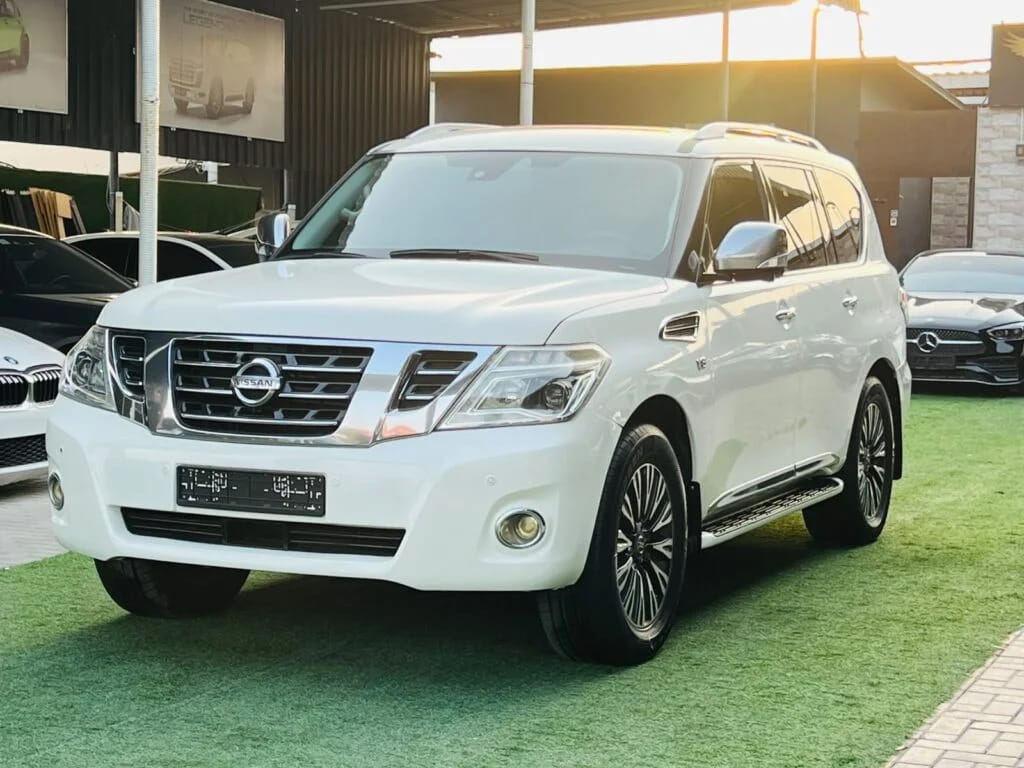 2014 Nissan Patrol photo 2