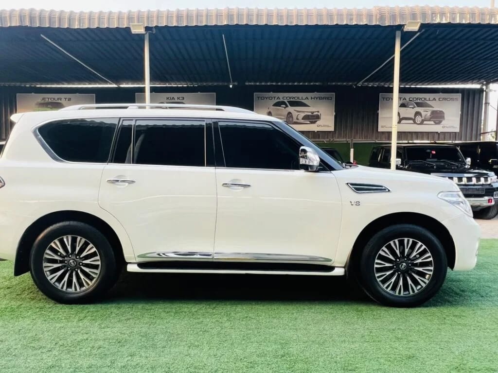 2014 Nissan Patrol photo 4