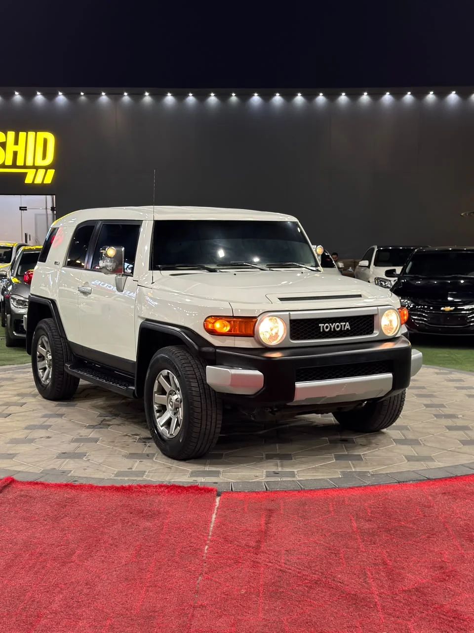 2014 Toyota FJ Cruiser photo 2