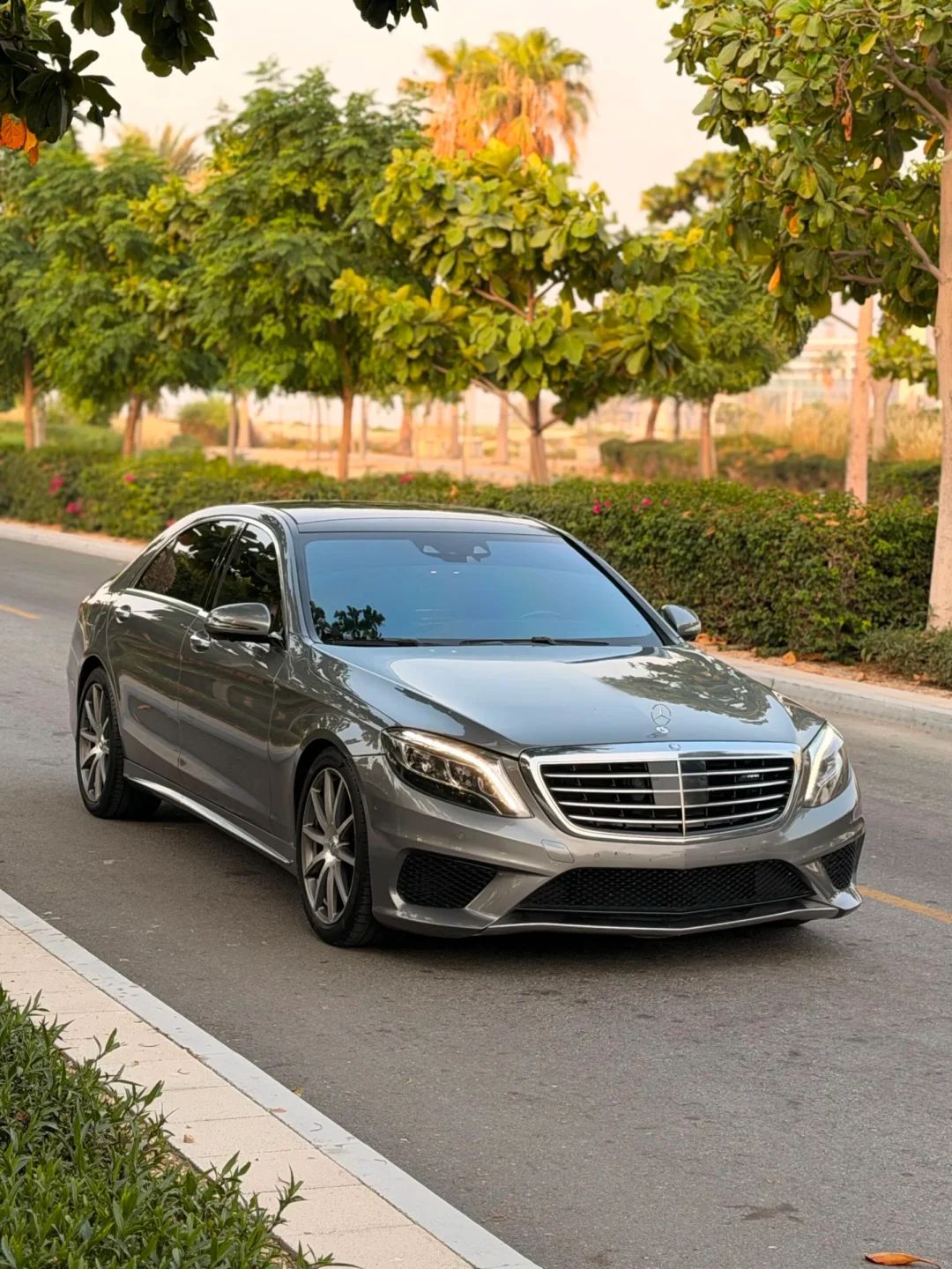 2015 Mercedes-Benz S-Class photo 3