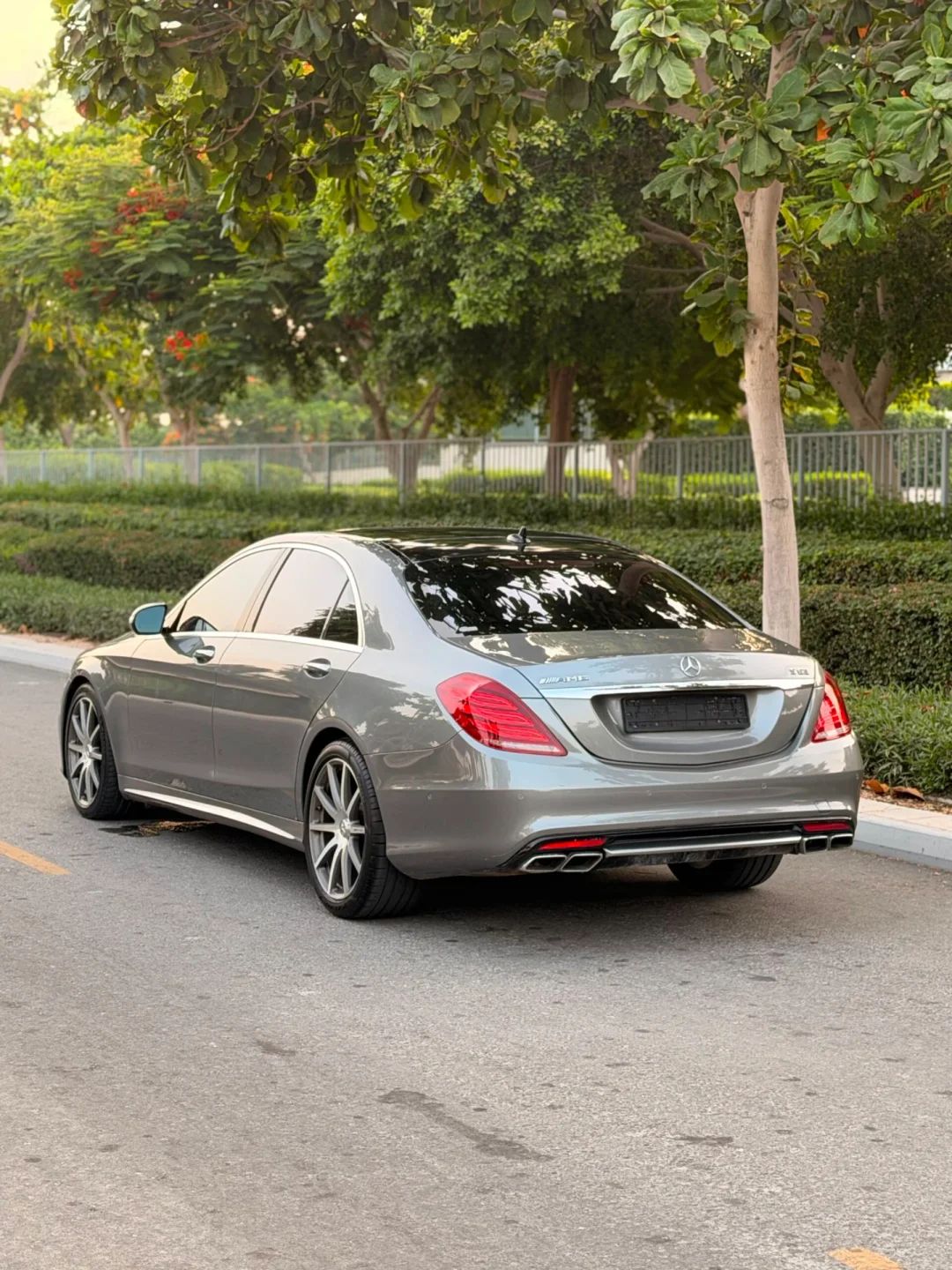 2015 Mercedes-Benz S-Class photo 5