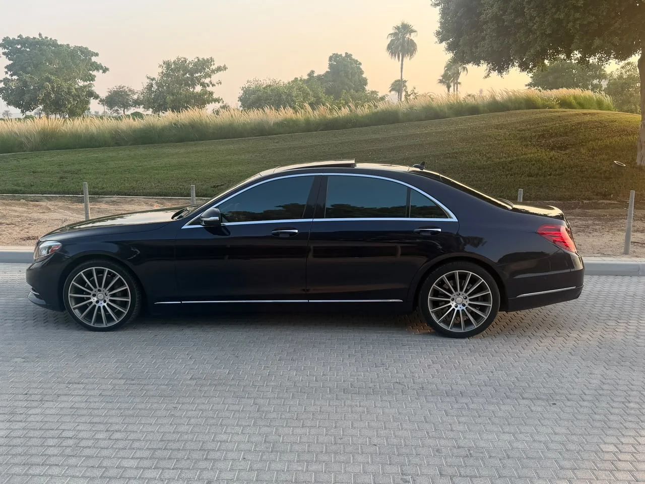 2015 Mercedes-Benz S-Class photo 4