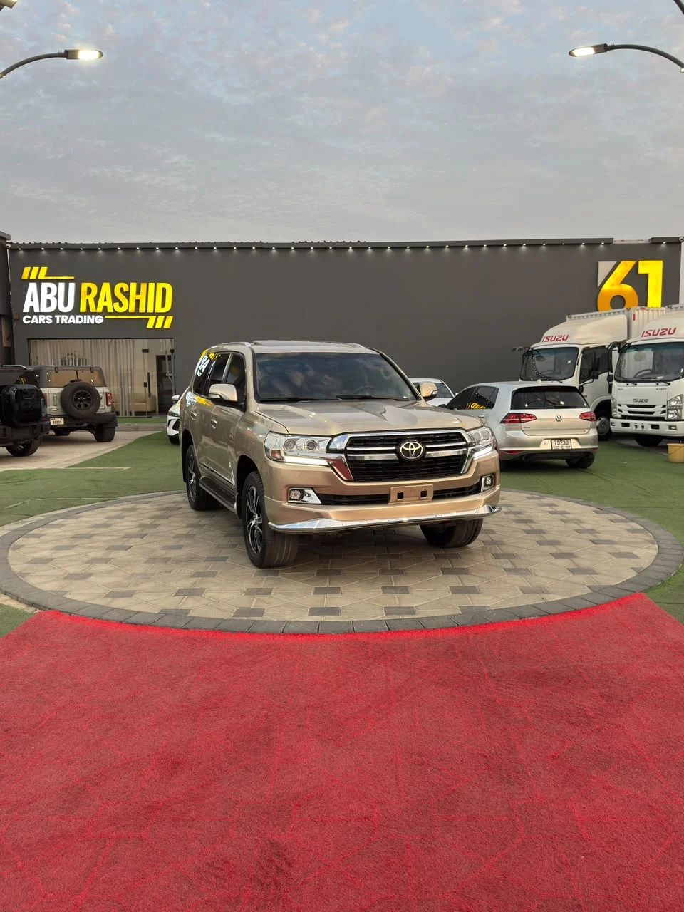2015 Toyota Land Cruiser photo 2