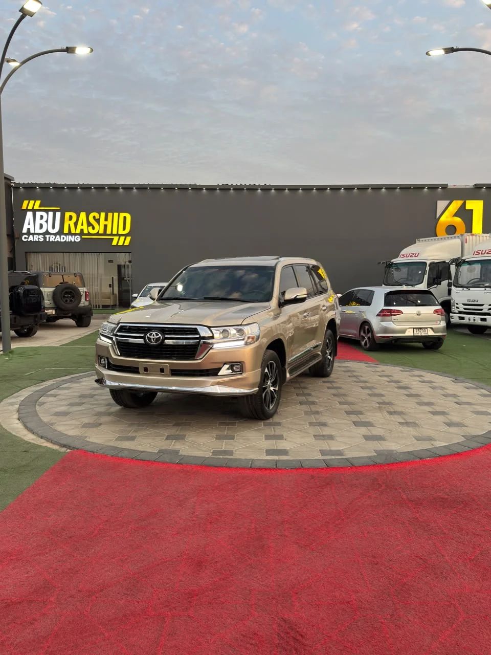 2015 Toyota Land Cruiser photo 3