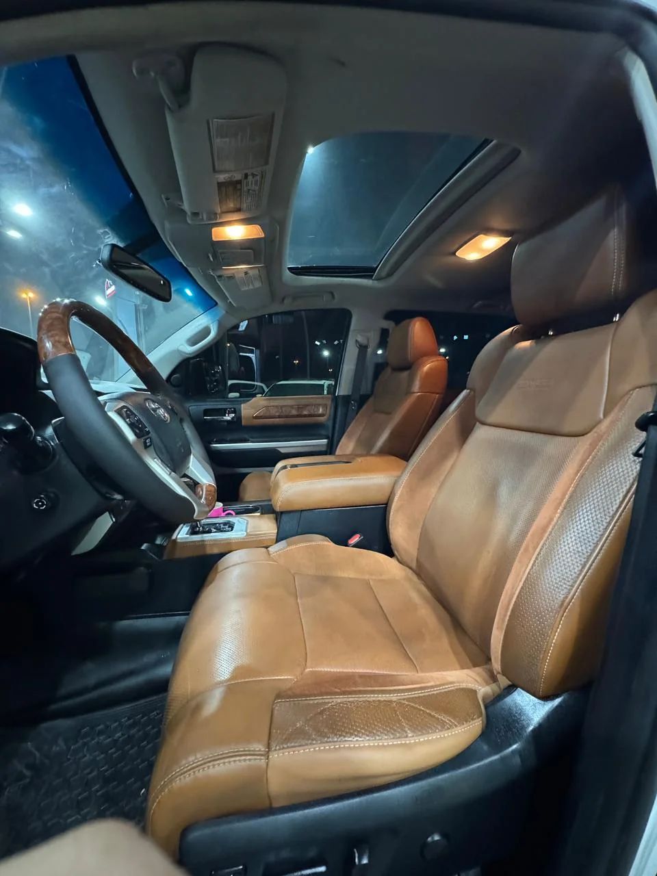 2015 Toyota Tundra photo 5