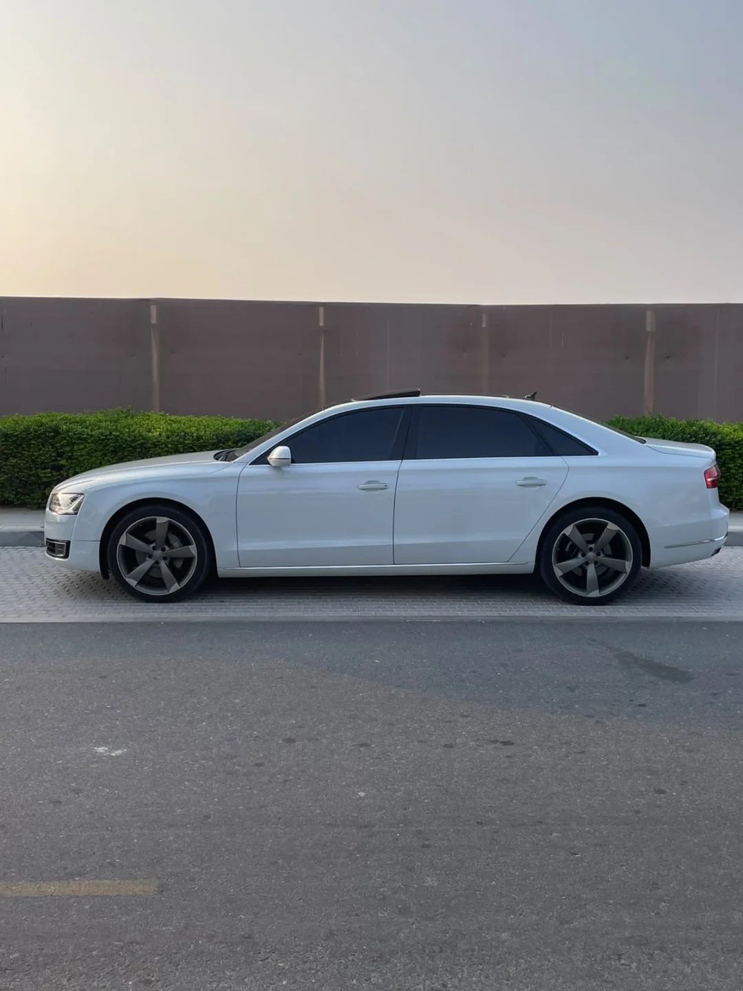 2016 Audi A8 photo 4