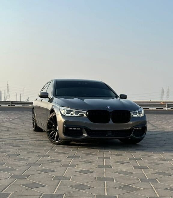 2016 BMW 7 Series photo 2