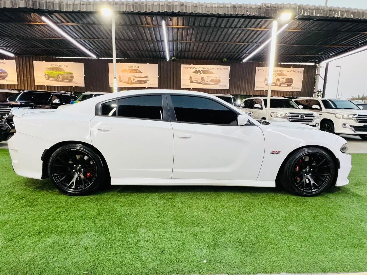 2016 Dodge Charger photo 5