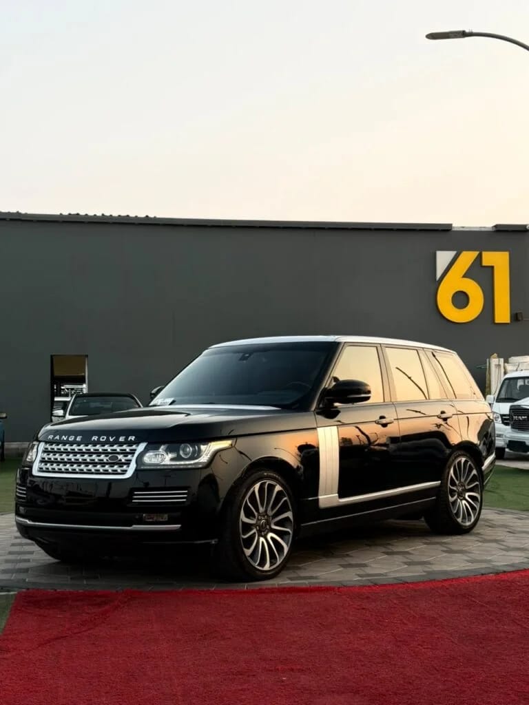 2016 Land Rover Range Rover Vogue photo 3