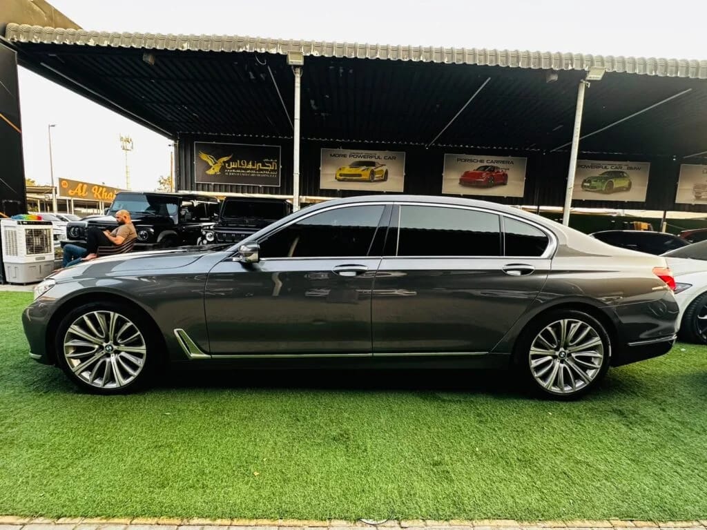 2017 BMW 7 Series photo 4