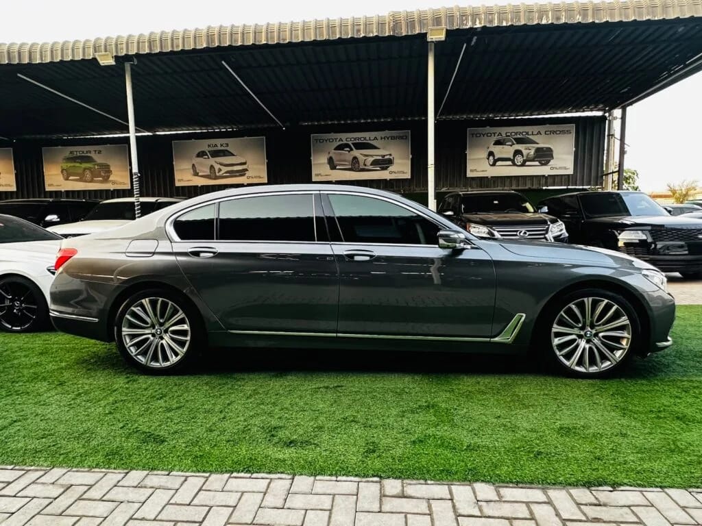 2017 BMW 7 Series photo 5