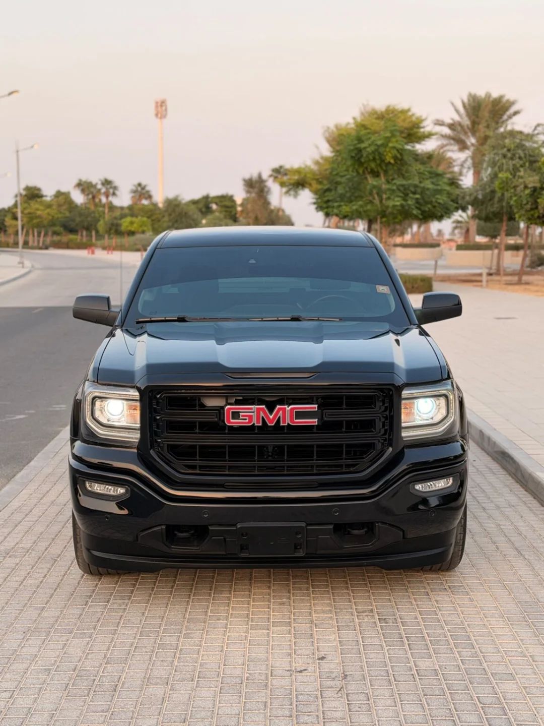 2017 GMC Sierra 5.3L V8 4WD GCC Specs