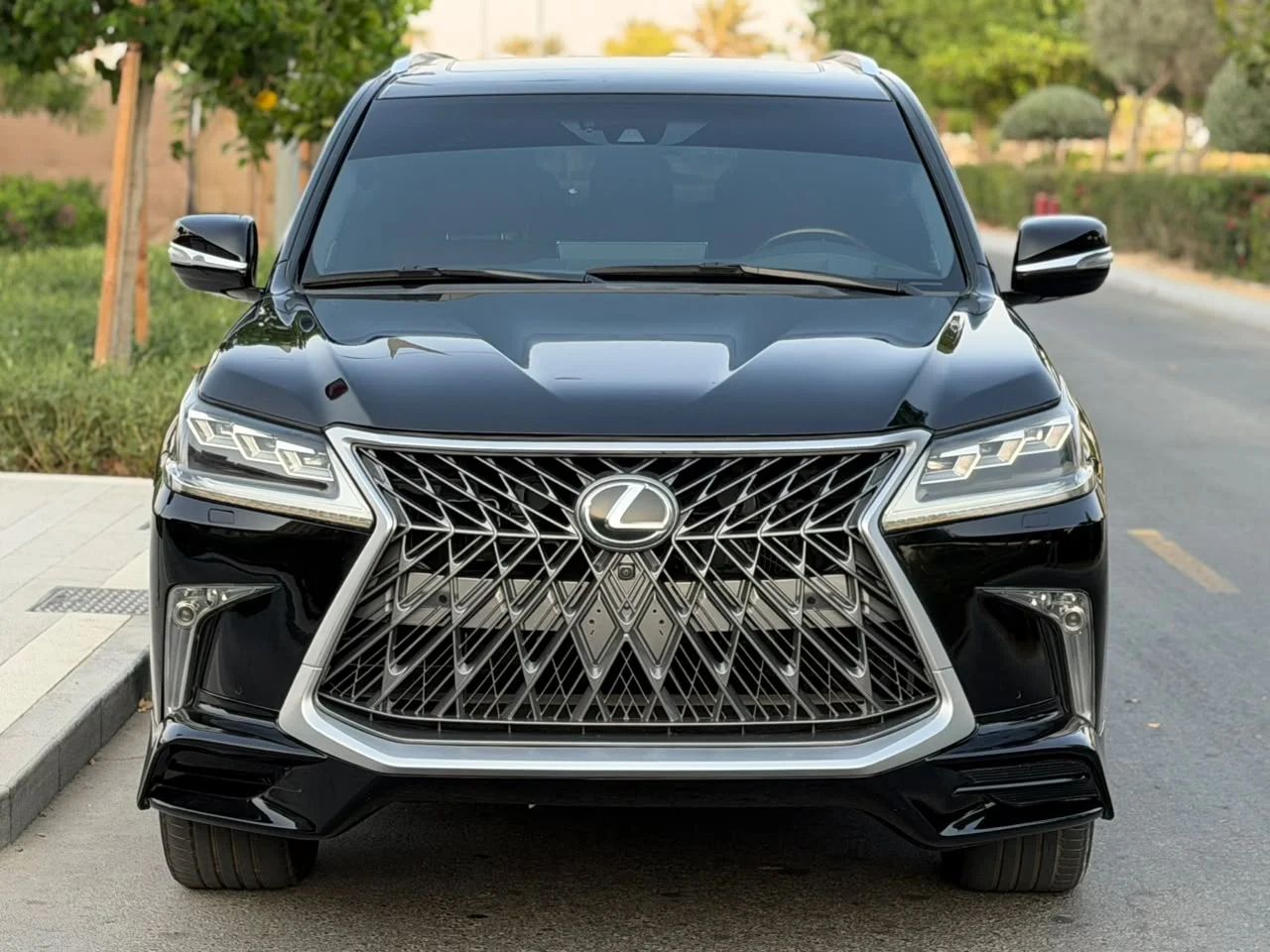 2017 Lexus LX570 Super Sport 5.7L V8 GCC Specs