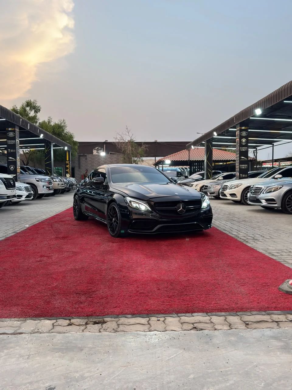2017 Mercedes-Benz C-Class photo 2