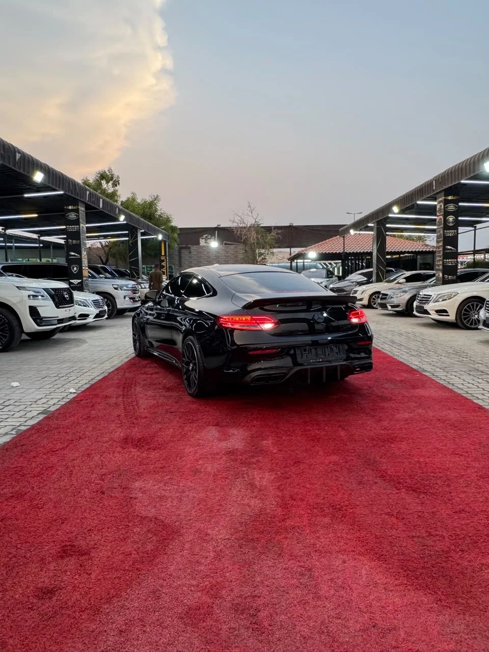 2017 Mercedes-Benz C-Class photo 3