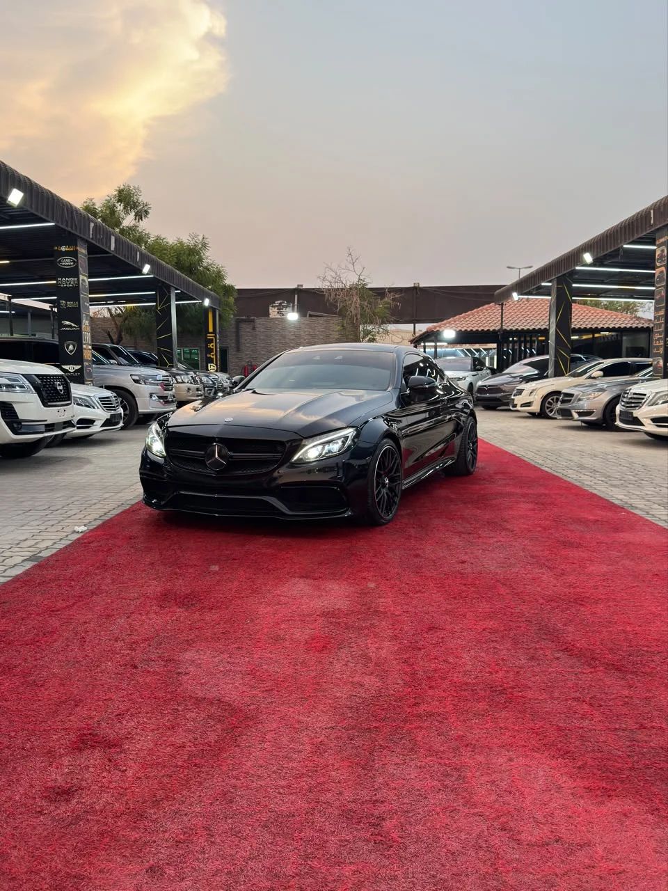 2017 Mercedes-Benz C-Class photo 4