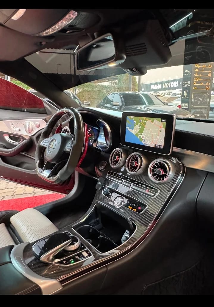 2017 Mercedes-Benz C-Class photo 5