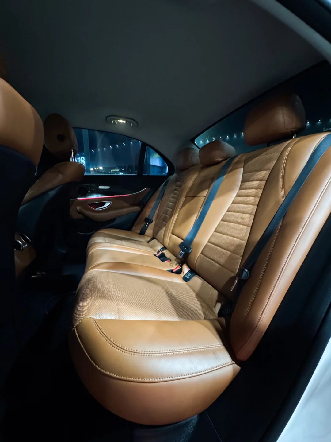 2017 Mercedes-Benz E-Class photo 5