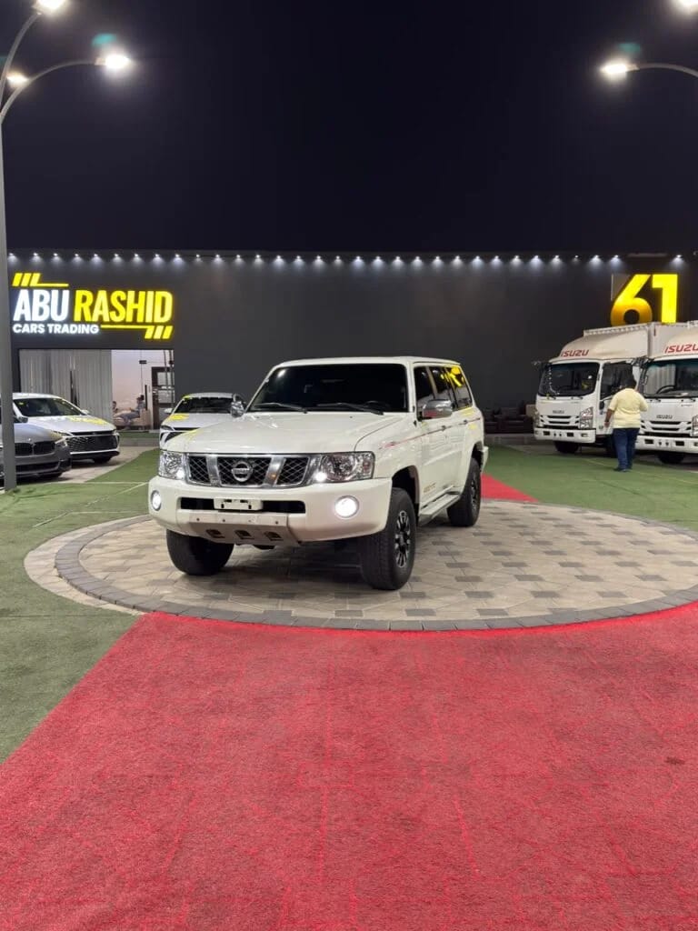 2017 Nissan Patrol photo 2