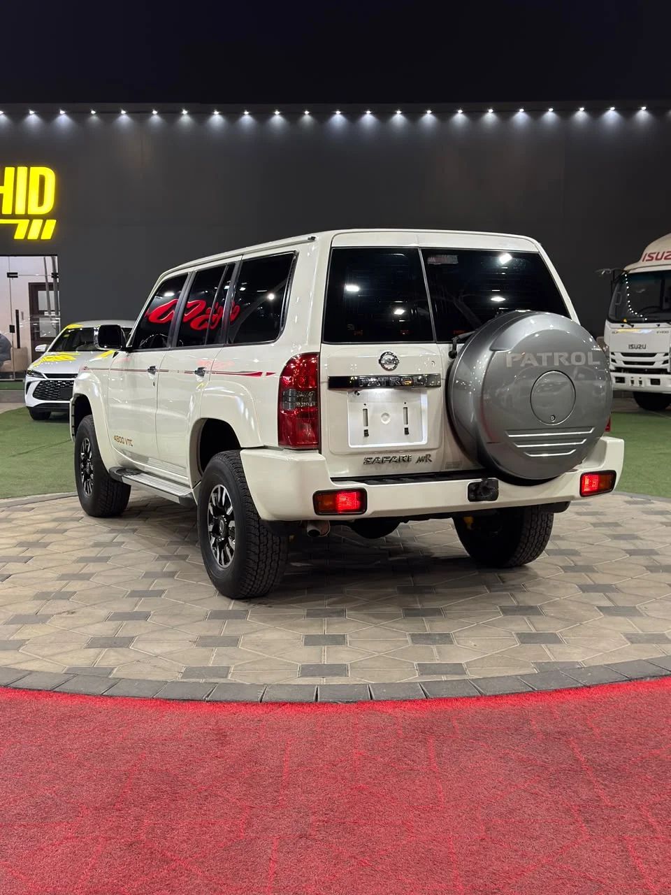 2017 Nissan Patrol photo 5