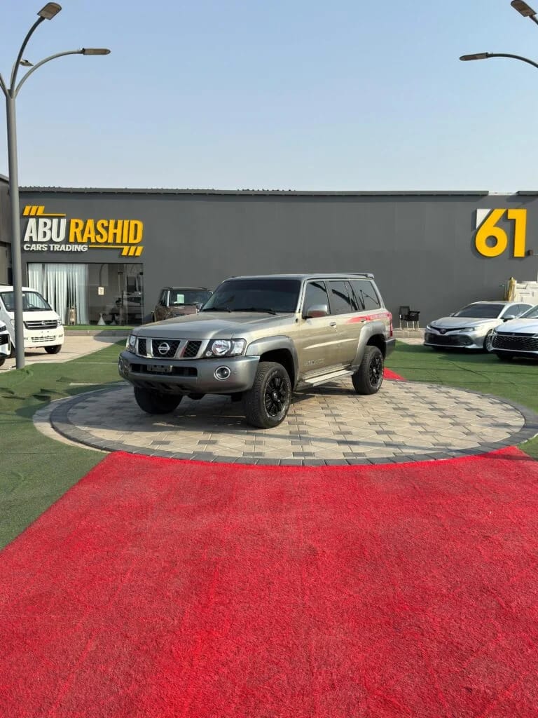 2017 Nissan Patrol photo 2