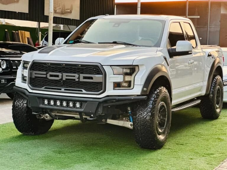 2018 Ford F-150 photo 2