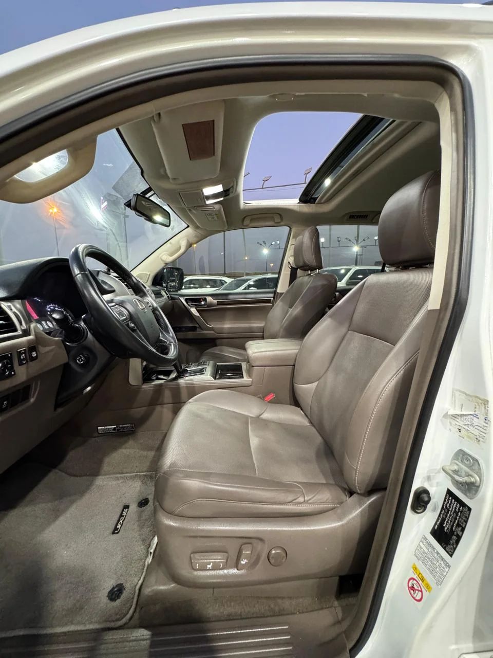 2018 Lexus GX photo 5