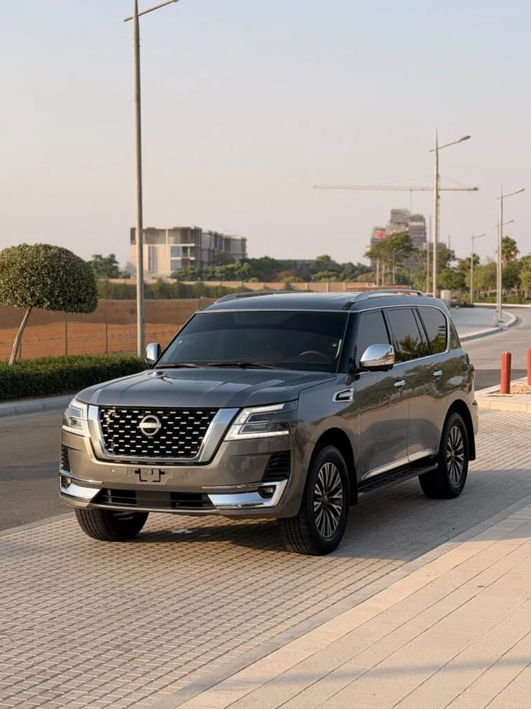 2018 Nissan Patrol photo 2