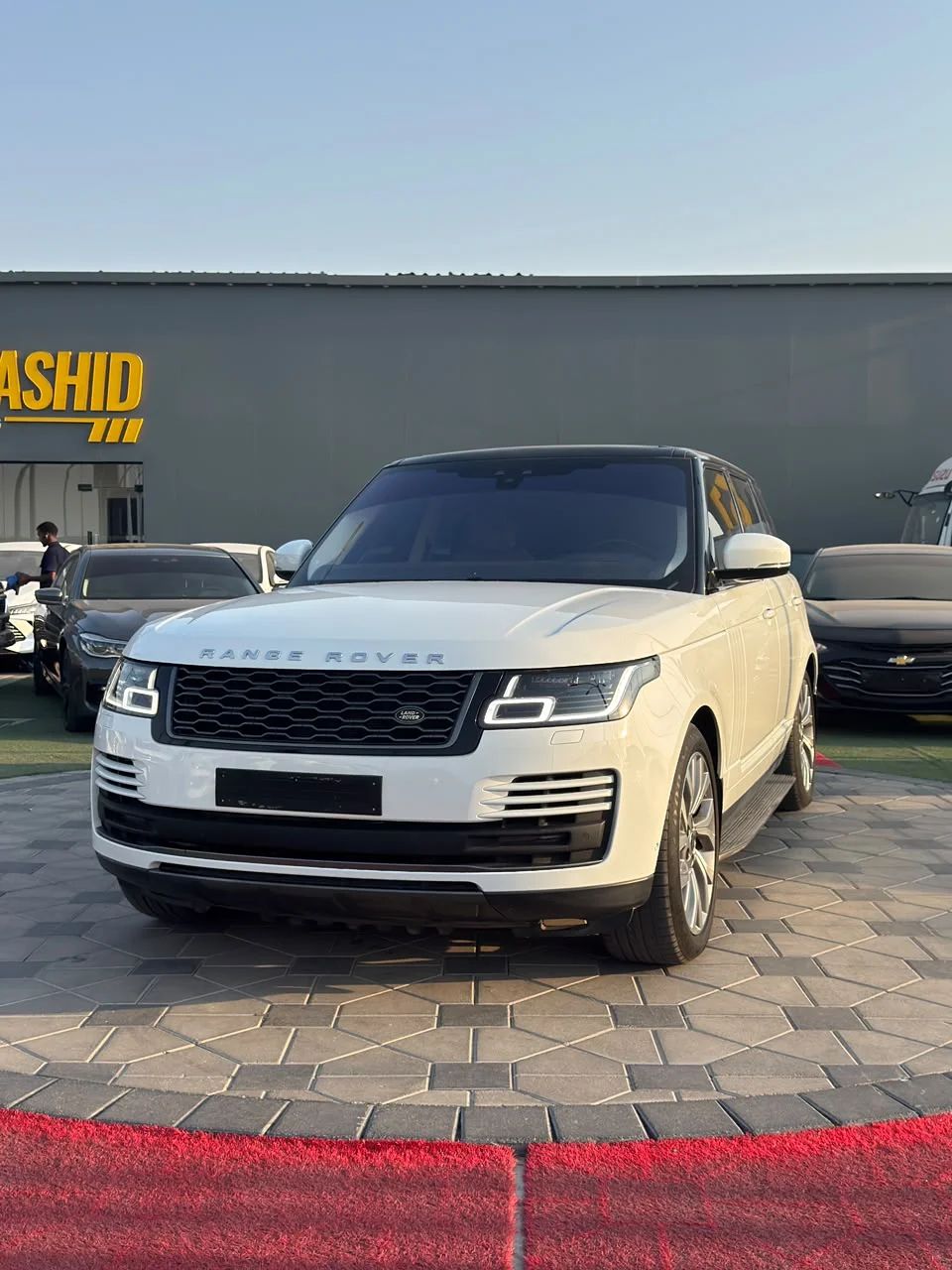 2018 Land Rover Range Rover Vogue photo 3