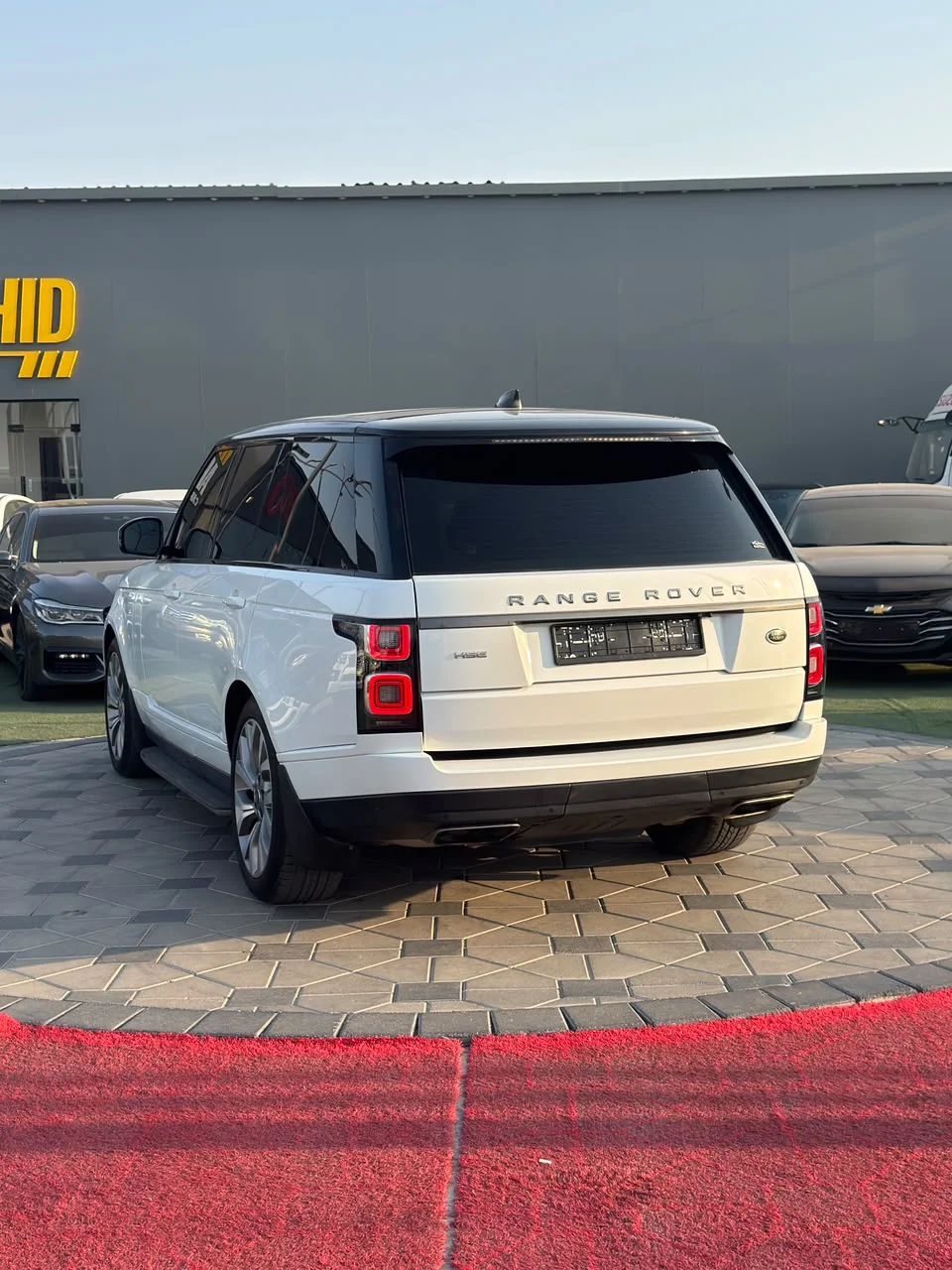 2018 Land Rover Range Rover Vogue photo 4