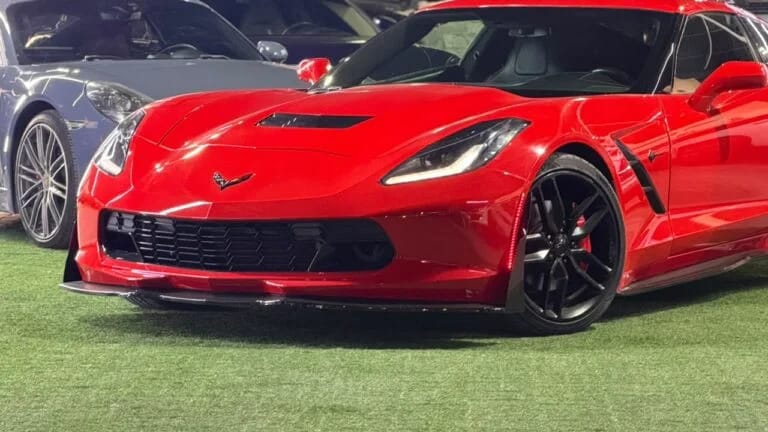 2019 Chevrolet Corvette photo 2