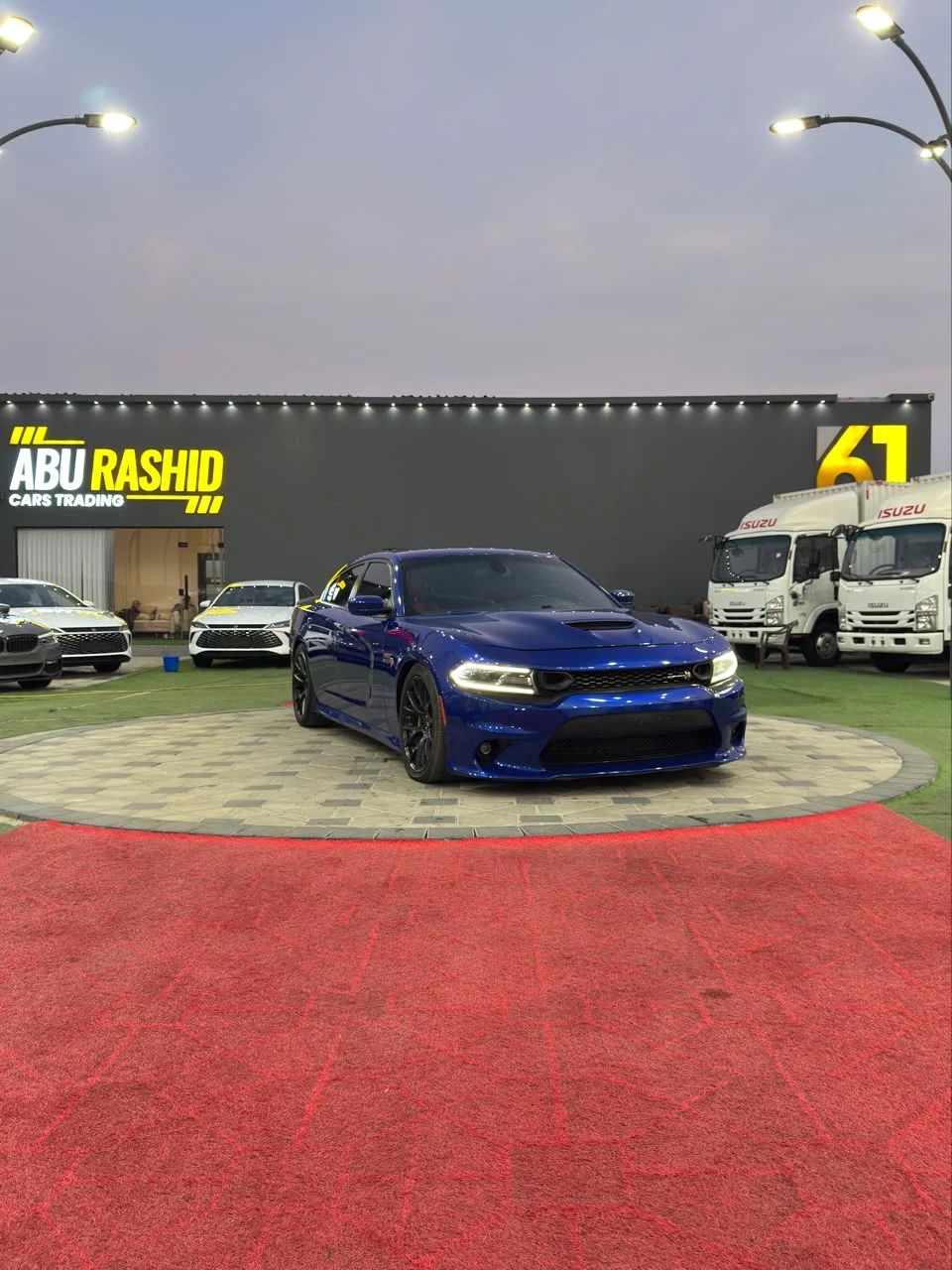 2019 Dodge Charger photo 2