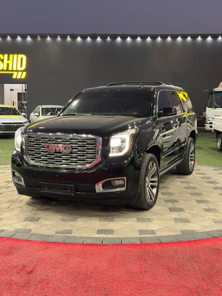 2019 GMC Yukon photo 2