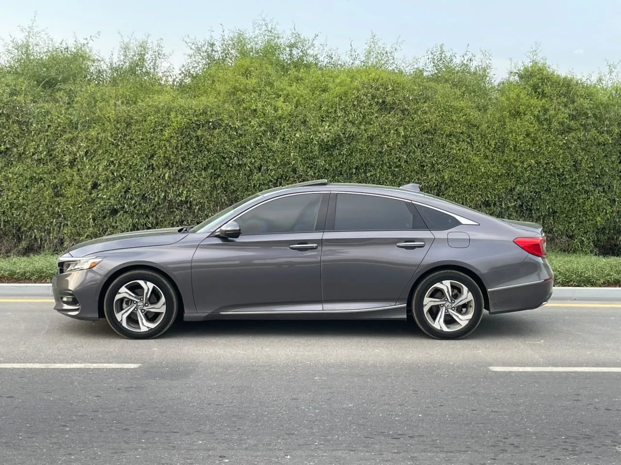 2019 Honda Accord photo 4