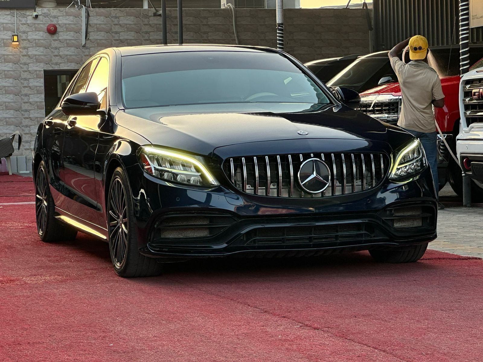 2019 Mercedes-Benz C-Class photo 3