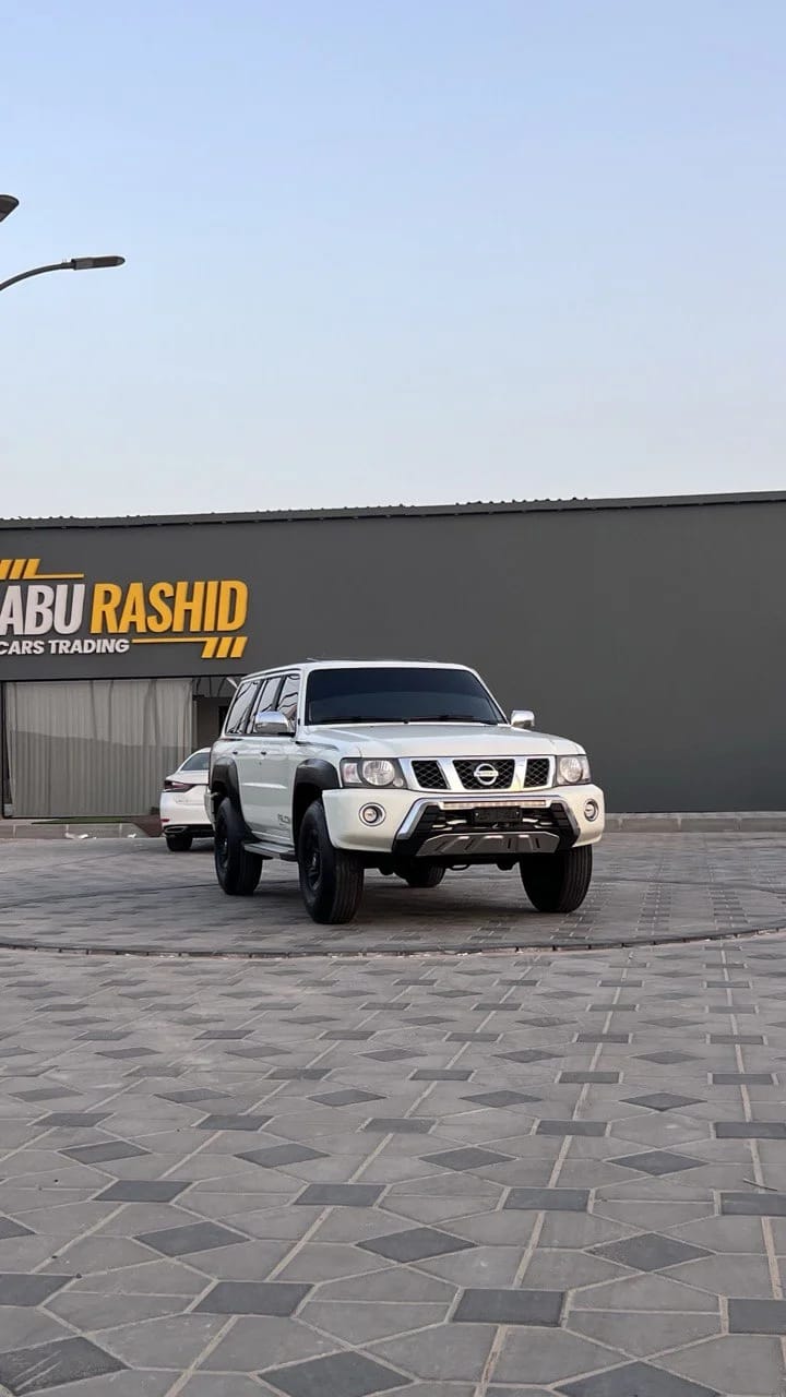 2019 Nissan Patrol photo 2