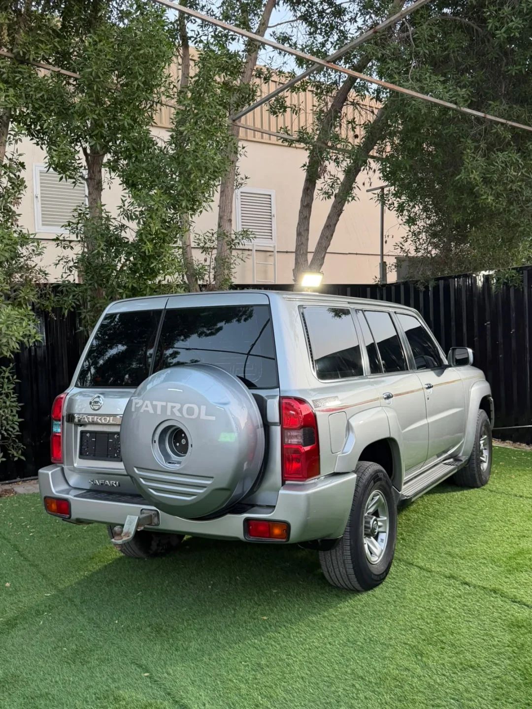 2019 Nissan Patrol photo 4